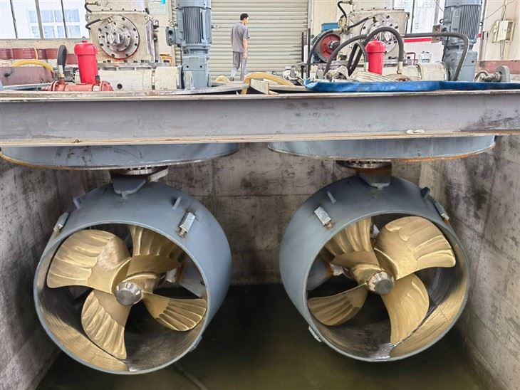 Z-Drived Marine Propulsion Well Mounted Azimuth Thruster Approved By Rina high quality